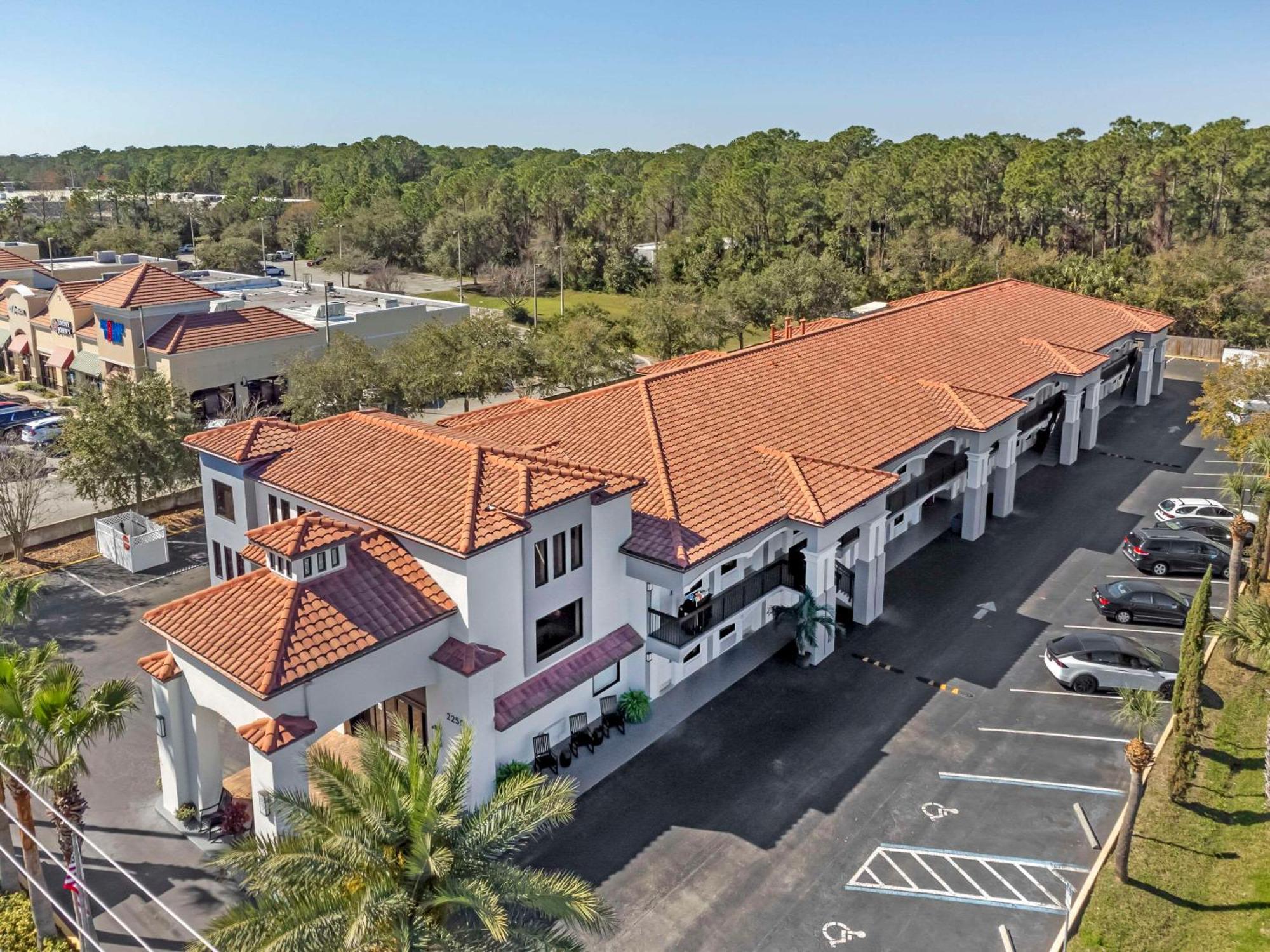 Quality Inn Daytona Speedway - I-95 Дейтона-Бич Экстерьер фото