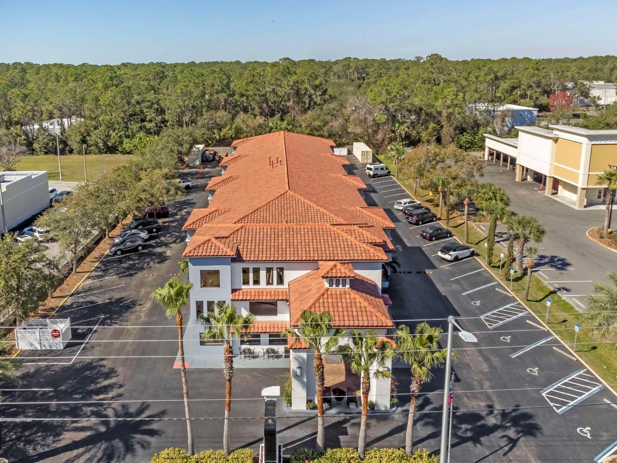 Quality Inn Daytona Speedway - I-95 Дейтона-Бич Экстерьер фото