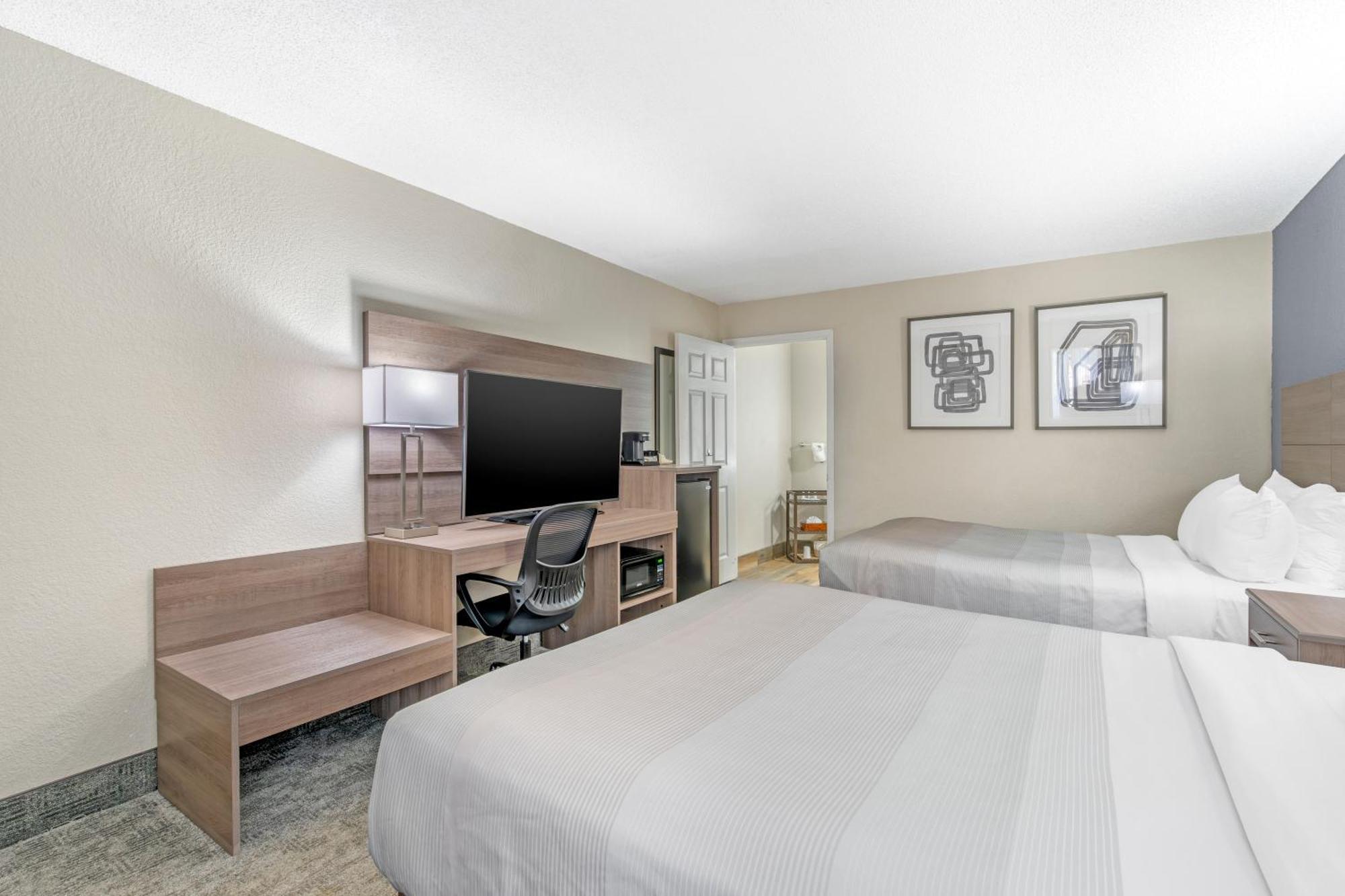 Quality Inn Daytona Speedway - I-95 Дейтона-Бич Номер фото